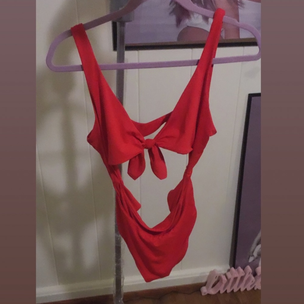 Strappy red one piece bikini🔥